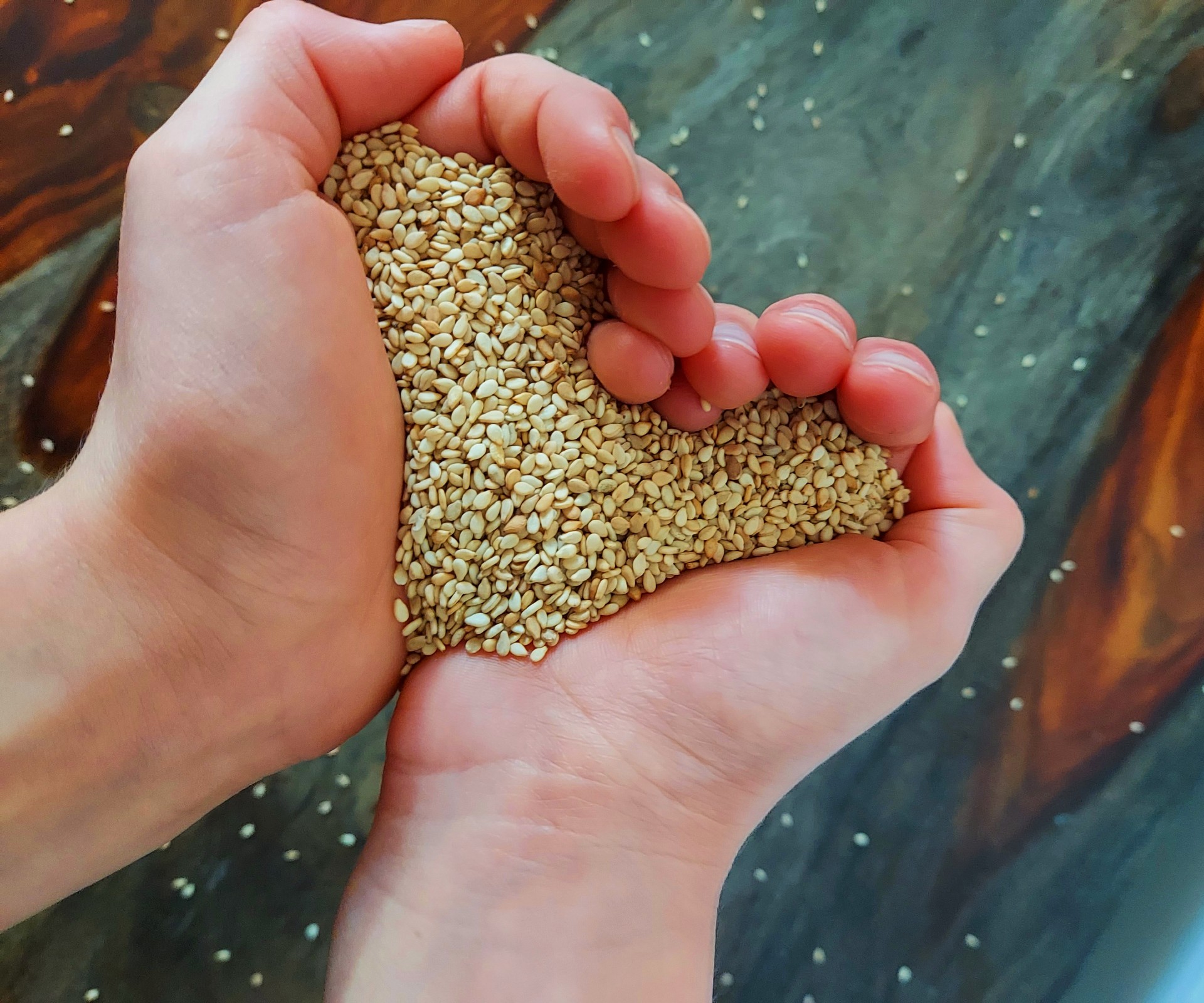 You are currently viewing Sesame Seeds- Tiny Treasure to Improve Your Sleep